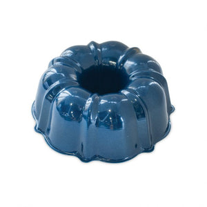 Nordicware 6 cup bundt pan 2 Colors